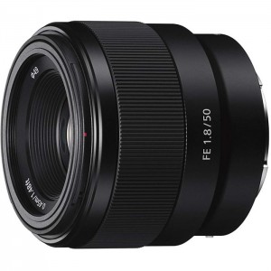 Объектив SONY FE 50mm f/1.8